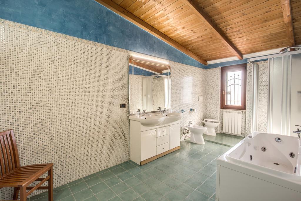Villa Gengi Ардеа Екстер'єр фото