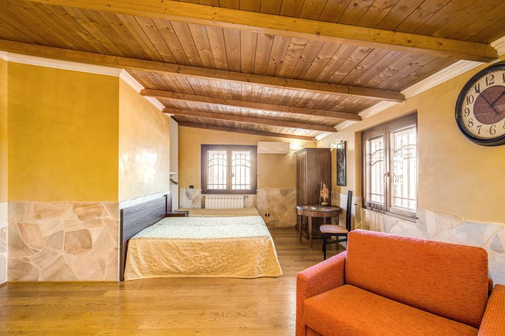 Villa Gengi Ардеа Екстер'єр фото