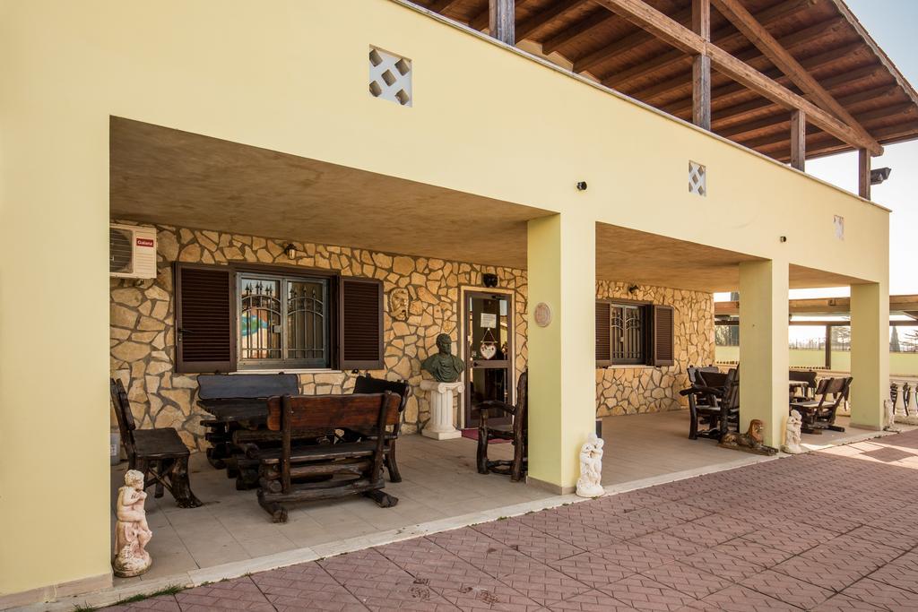 Villa Gengi Ардеа Екстер'єр фото